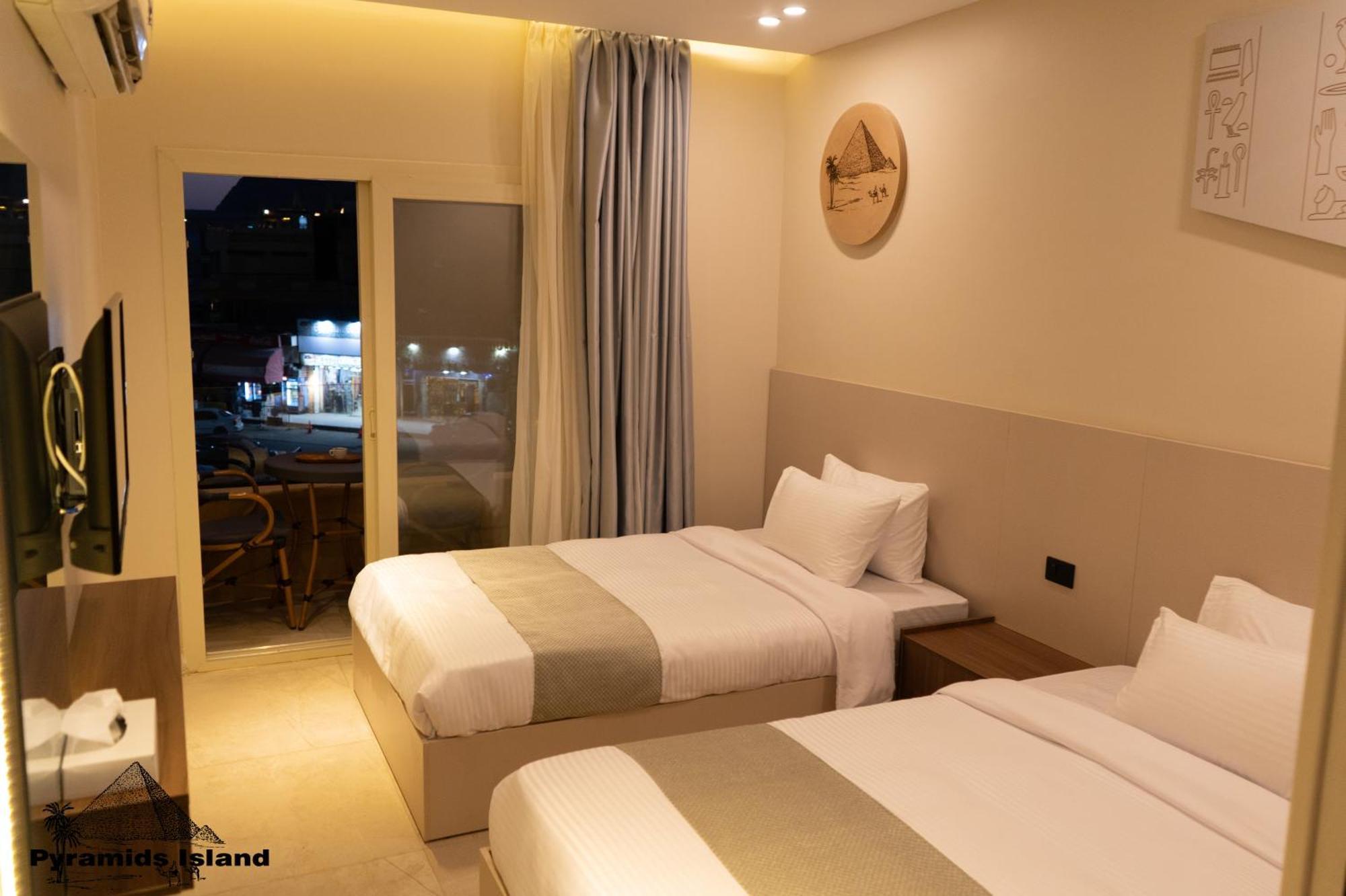 Pyramids Island Bed & Breakfast Kafrat al Jabal Exterior photo